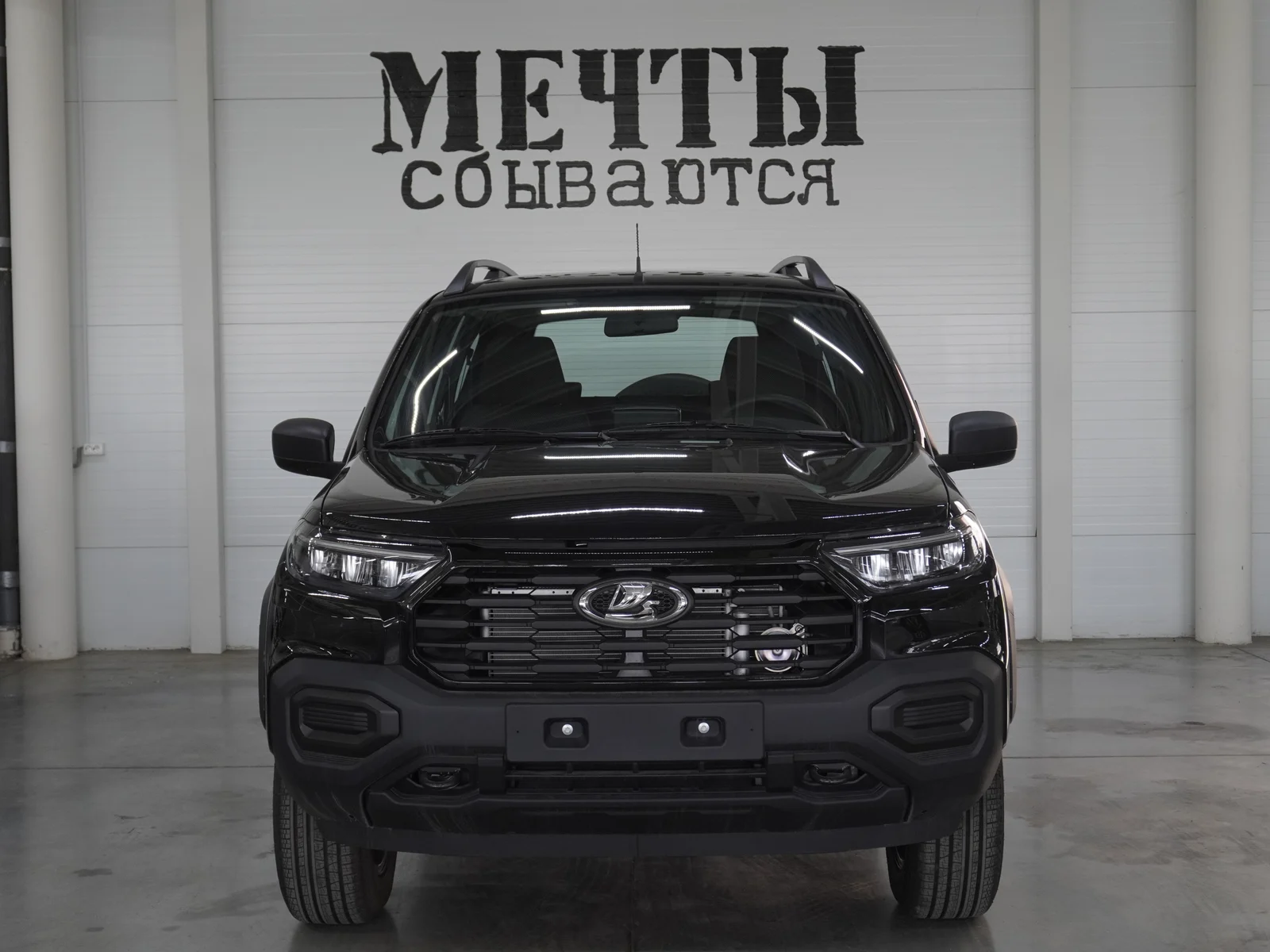 LADA Niva Travel